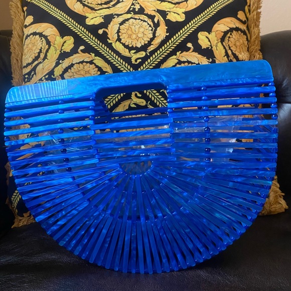 Brand New Acrylic Ark Clutch (Blue ) - Picture 4 of 10